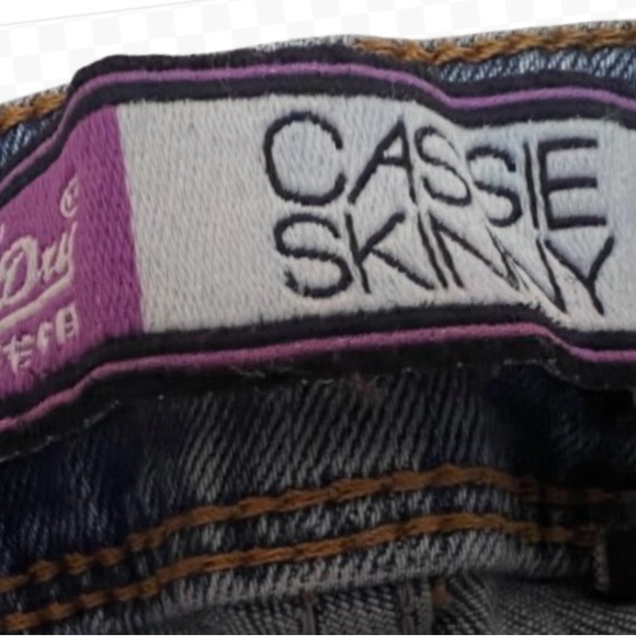 Superdry Vintage Blue Jeans & Red Logo Stripe Studs Blue Stripe Size W27 L30 EUC - Picture 9 of 12